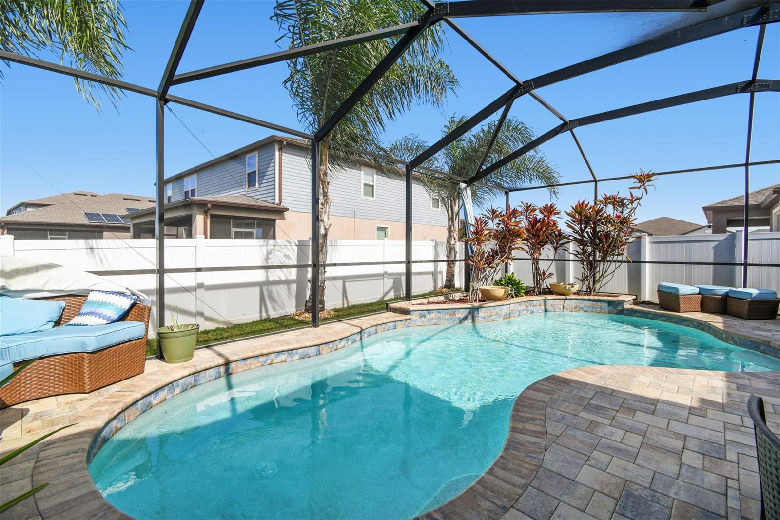 Enjoy summers in this pool