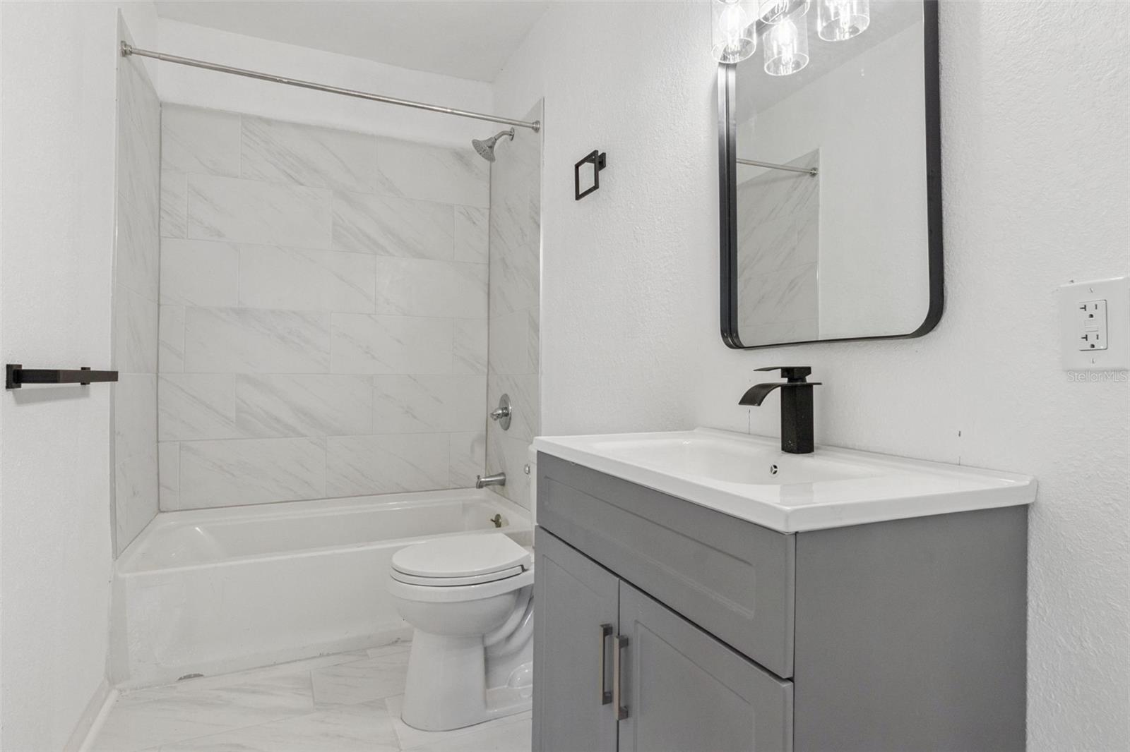 301 BASSEDENA CIR N, LAKELAND, FL, 33805