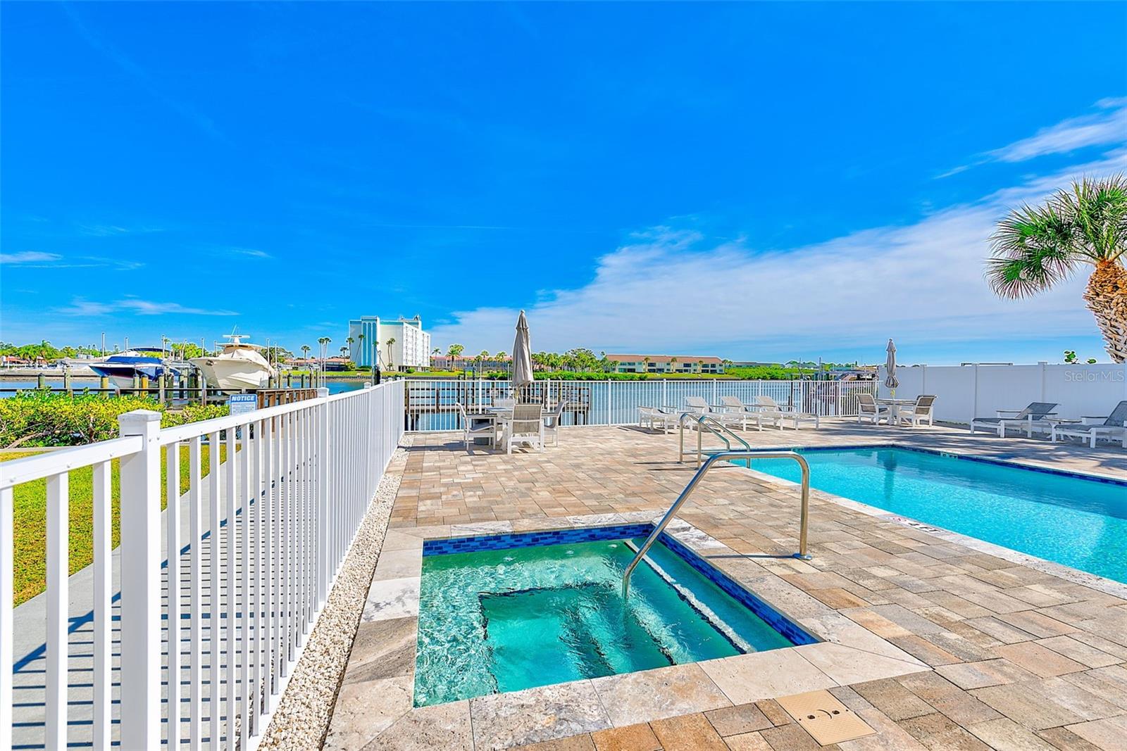 20001 GULF BLVD #403, INDIAN SHORES, FL, 33785