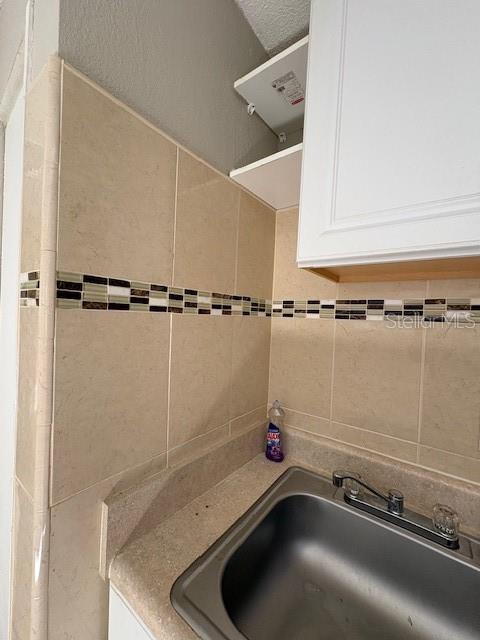 1560 S JEFFERSON AVE #-