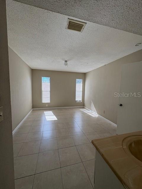 1560 S JEFFERSON AVE #-