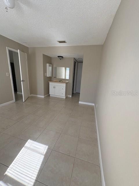 1560 S JEFFERSON AVE #-