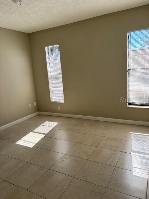 1560 S JEFFERSON AVE #-