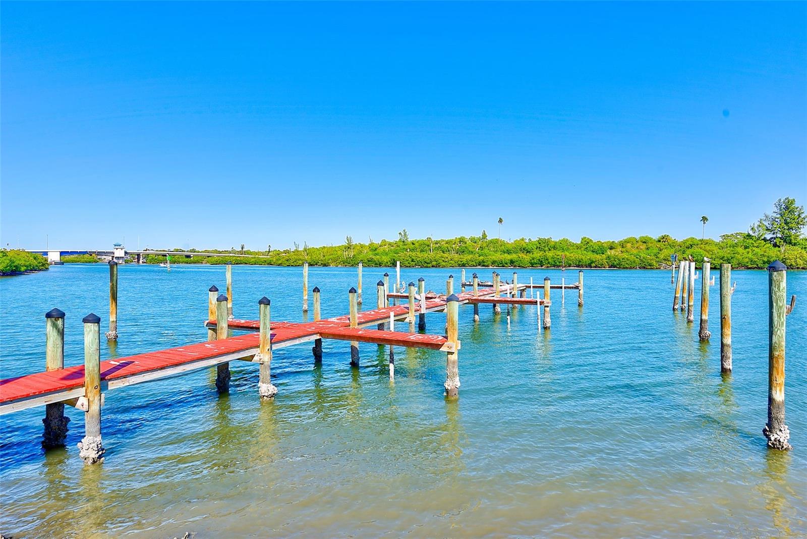 18610 GULF BLVD #111, INDIAN SHORES, FL, 33785