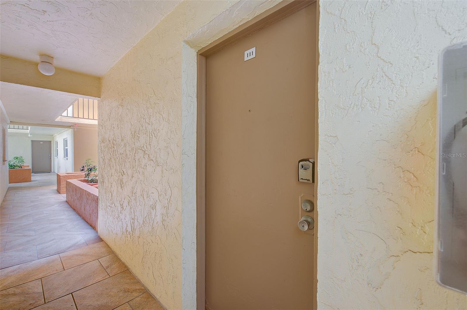 18610 GULF BLVD #111, INDIAN SHORES, FL, 33785