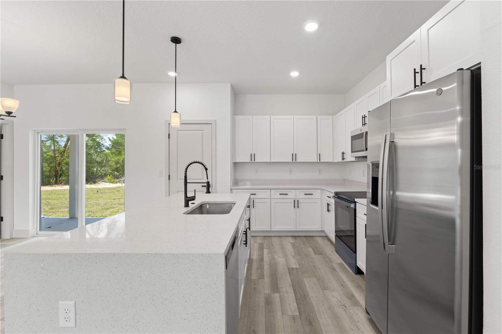 1398 SW BREEZY POINT DR, DUNNELLON, FL, 34431