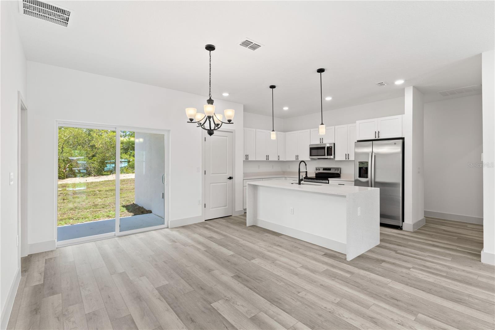 1398 SW BREEZY POINT DR, DUNNELLON, FL, 34431