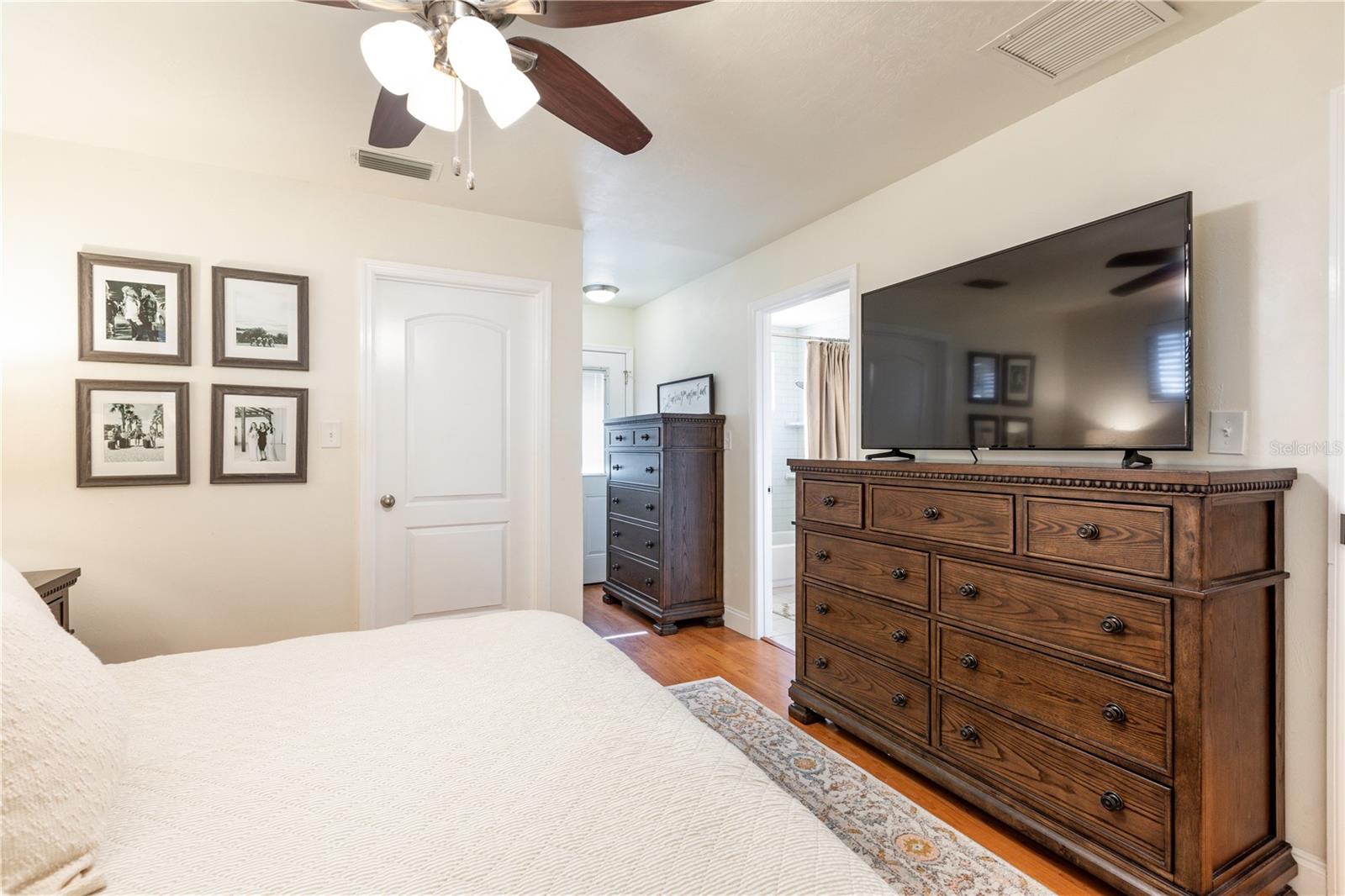 4939 SW 57TH DR, GAINESVILLE, FL, 32608