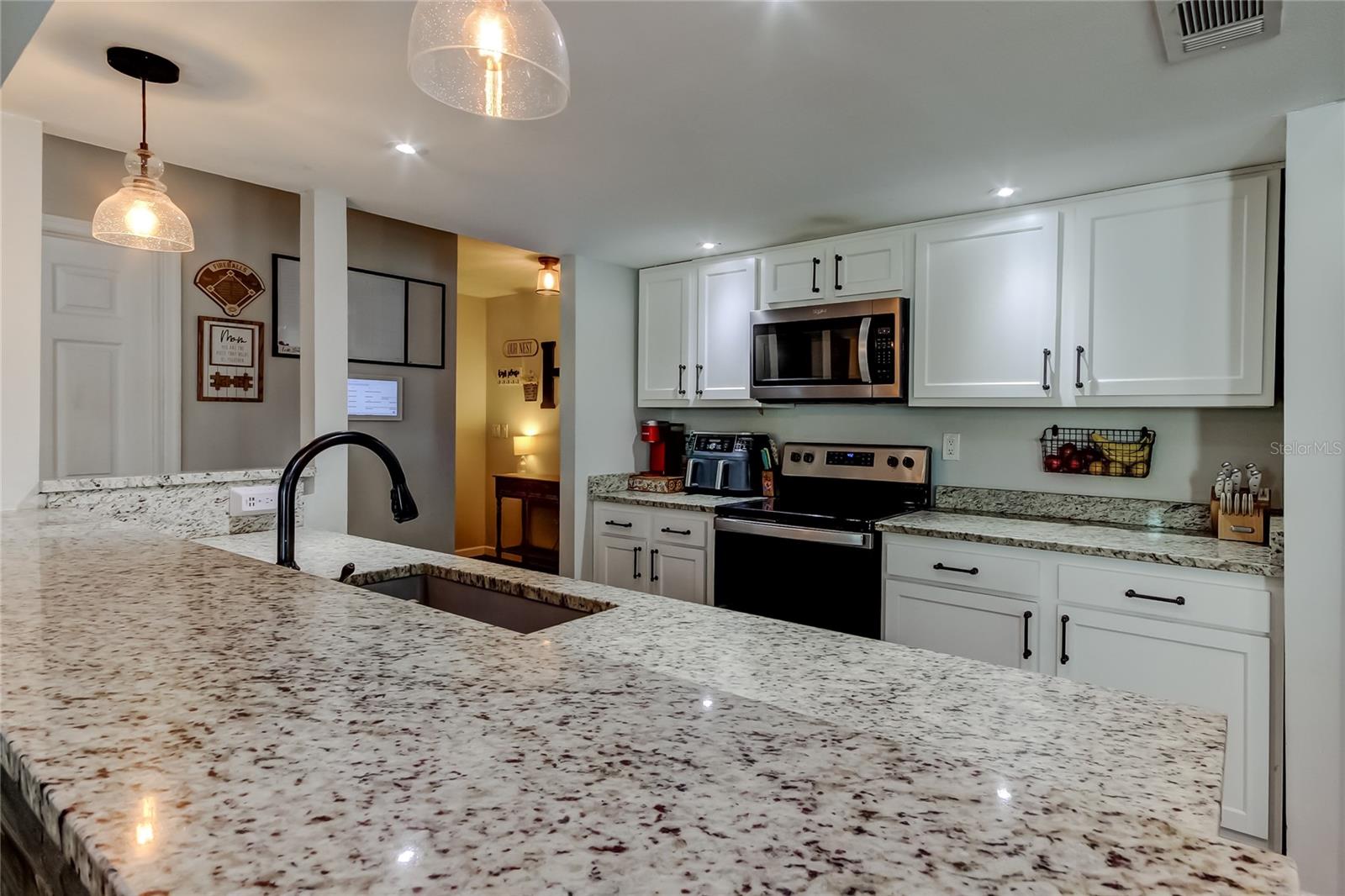 10608 OAKHAVEN DR, PINELLAS PARK, FL, 33782