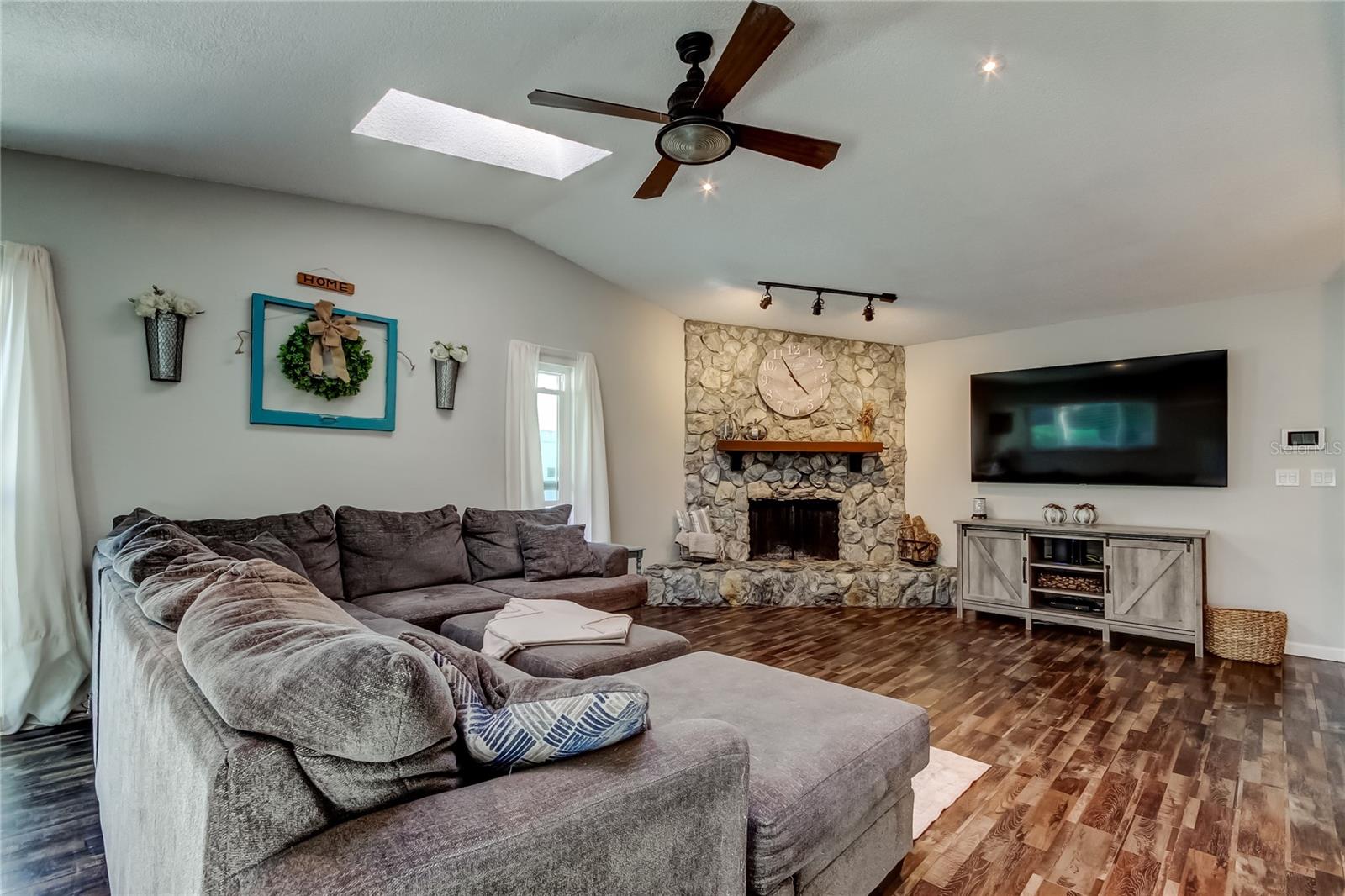 10608 OAKHAVEN DR, PINELLAS PARK, FL, 33782