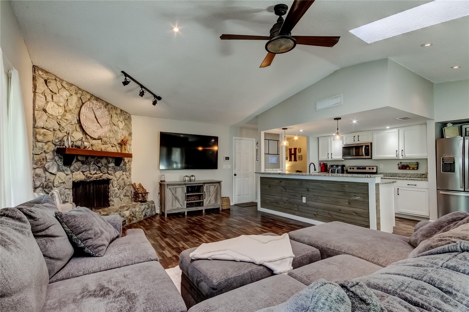 10608 OAKHAVEN DR, PINELLAS PARK, FL, 33782