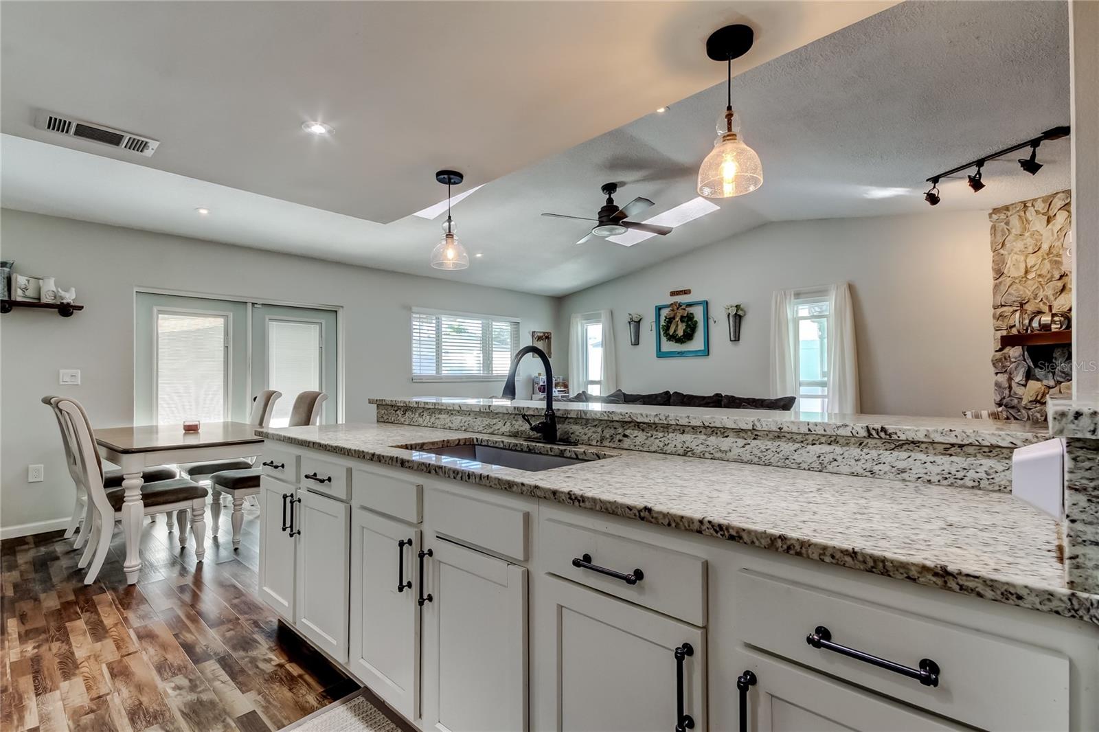 10608 OAKHAVEN DR, PINELLAS PARK, FL, 33782