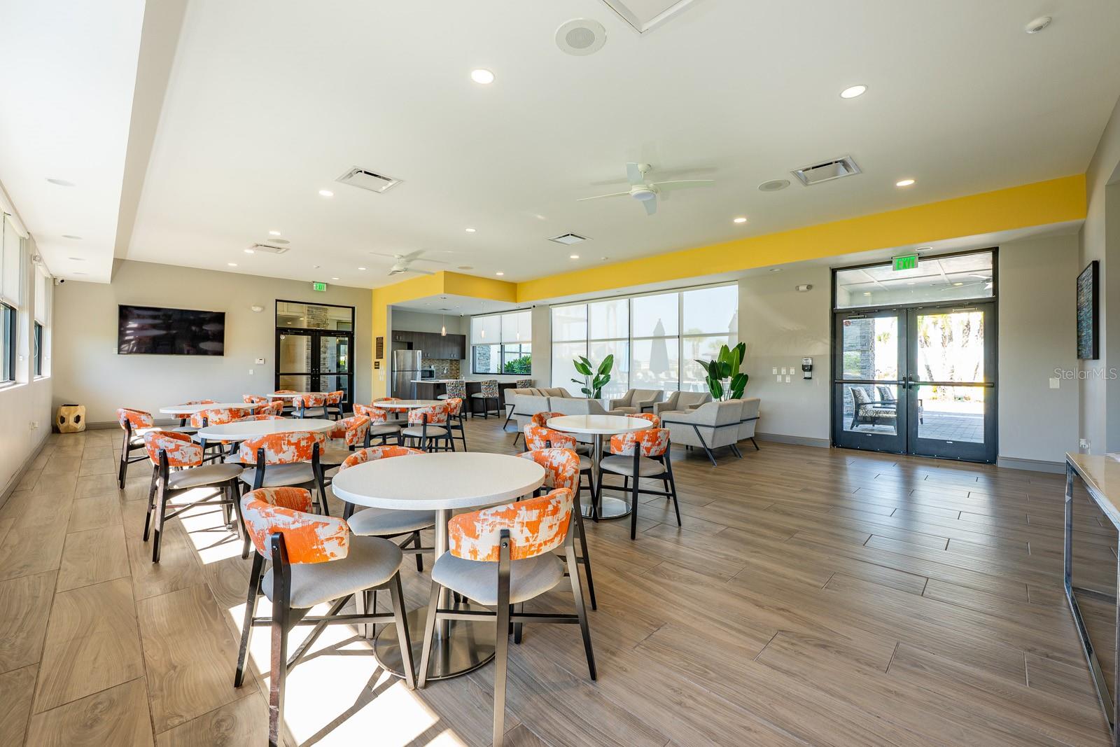 6936 DILLY LAKE AVE, GROVELAND, FL, 34736