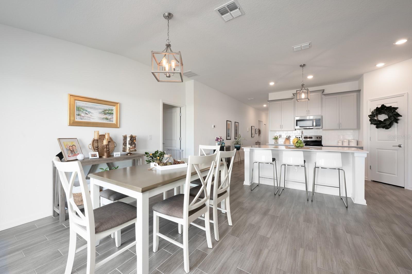 6936 DILLY LAKE AVE, GROVELAND, FL, 34736