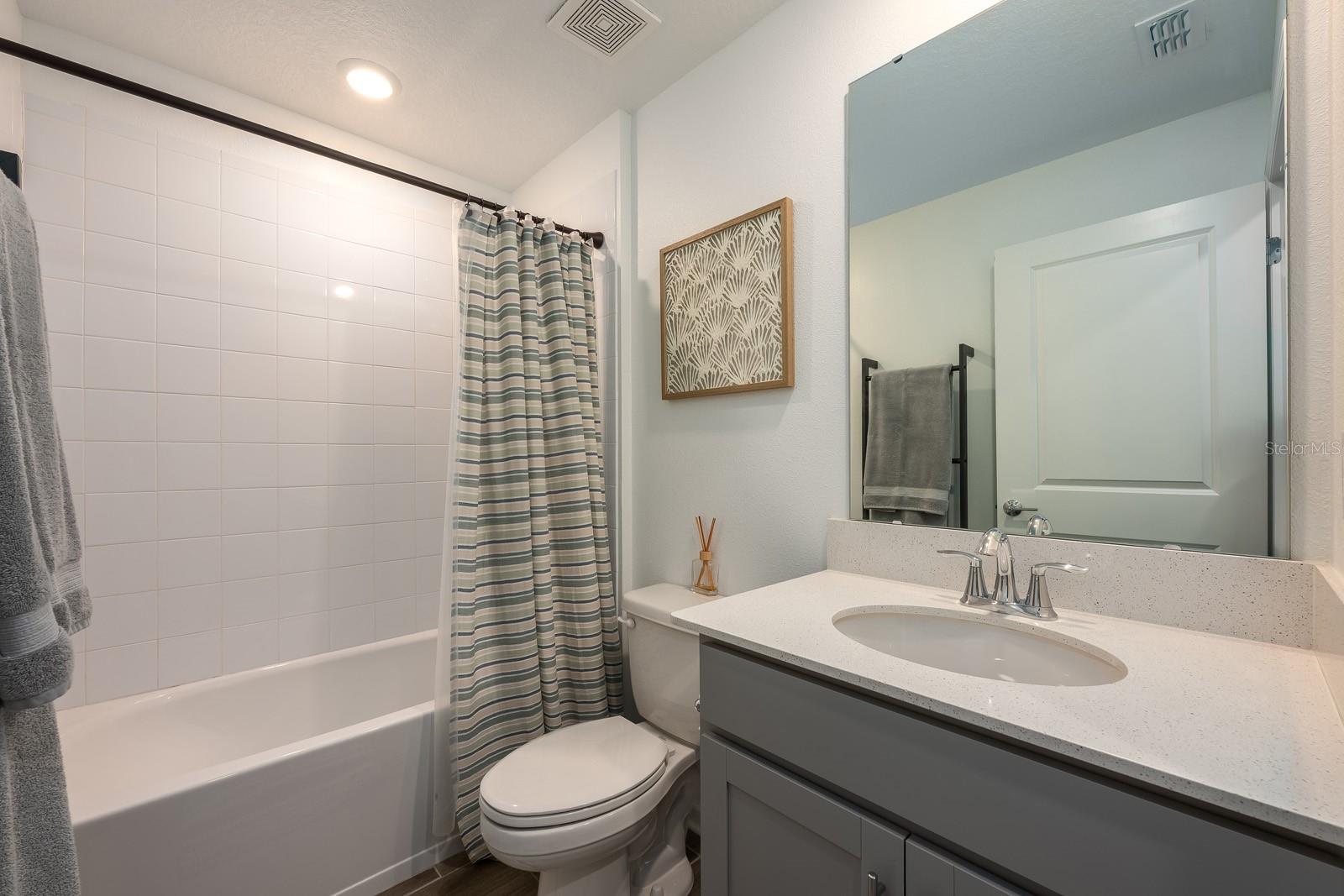 6936 DILLY LAKE AVE, GROVELAND, FL, 34736