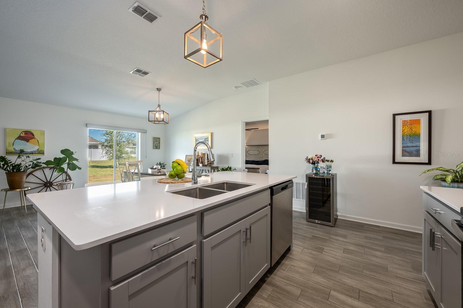 6936 DILLY LAKE AVE, GROVELAND, FL, 34736