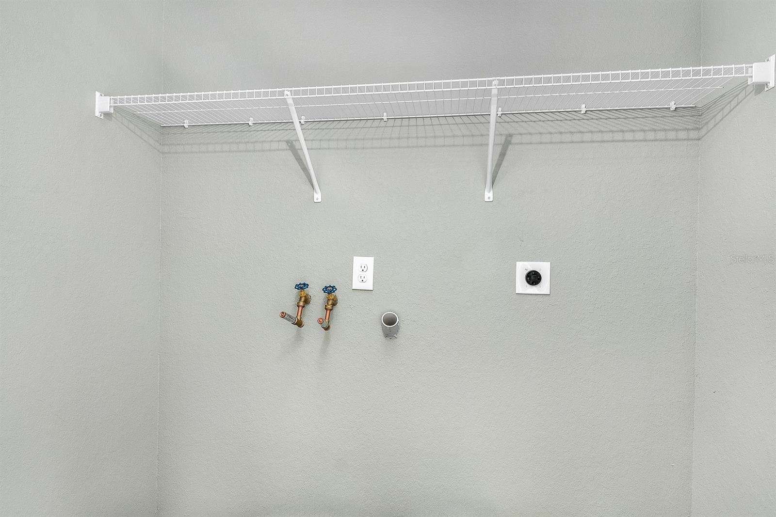 390 3RD AVE SW, MULBERRY, FL, 33860