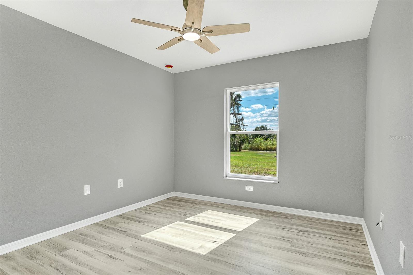 390 3RD AVE SW, MULBERRY, FL, 33860