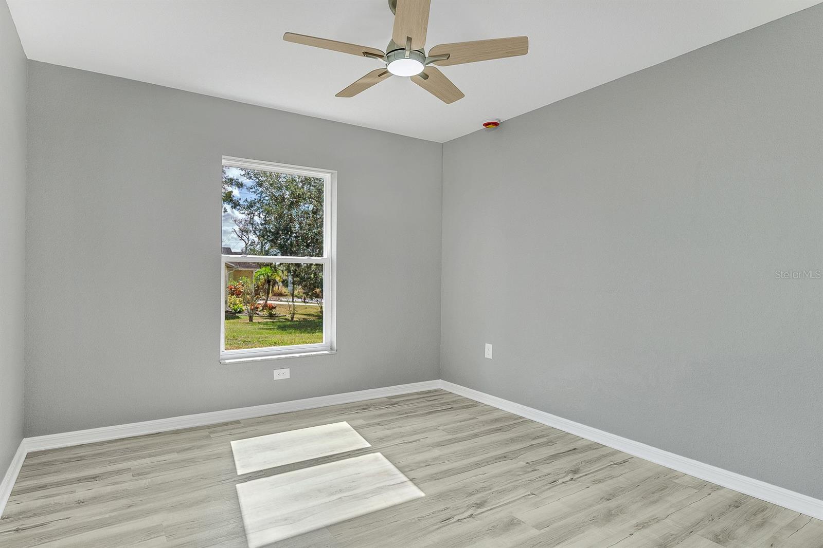 390 3RD AVE SW, MULBERRY, FL, 33860