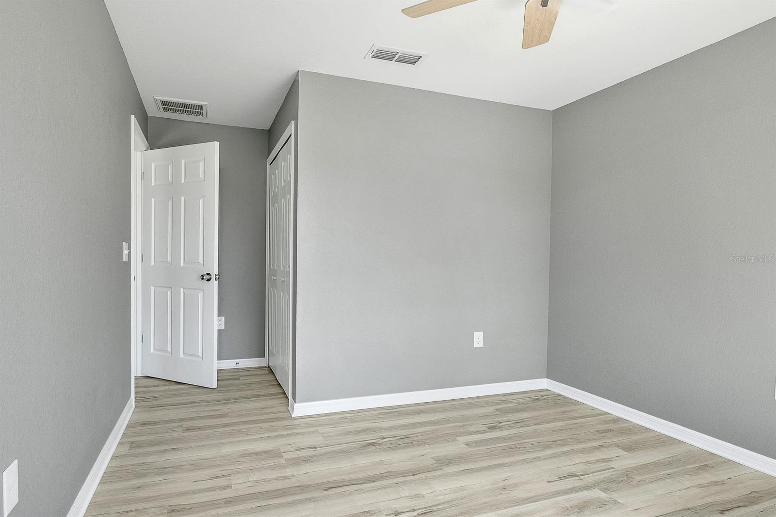 390 3RD AVE SW, MULBERRY, FL, 33860