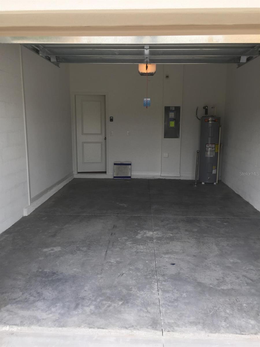 9618 PEMBROOKE PINES DR, SUN CITY CENTER, FL, 33573