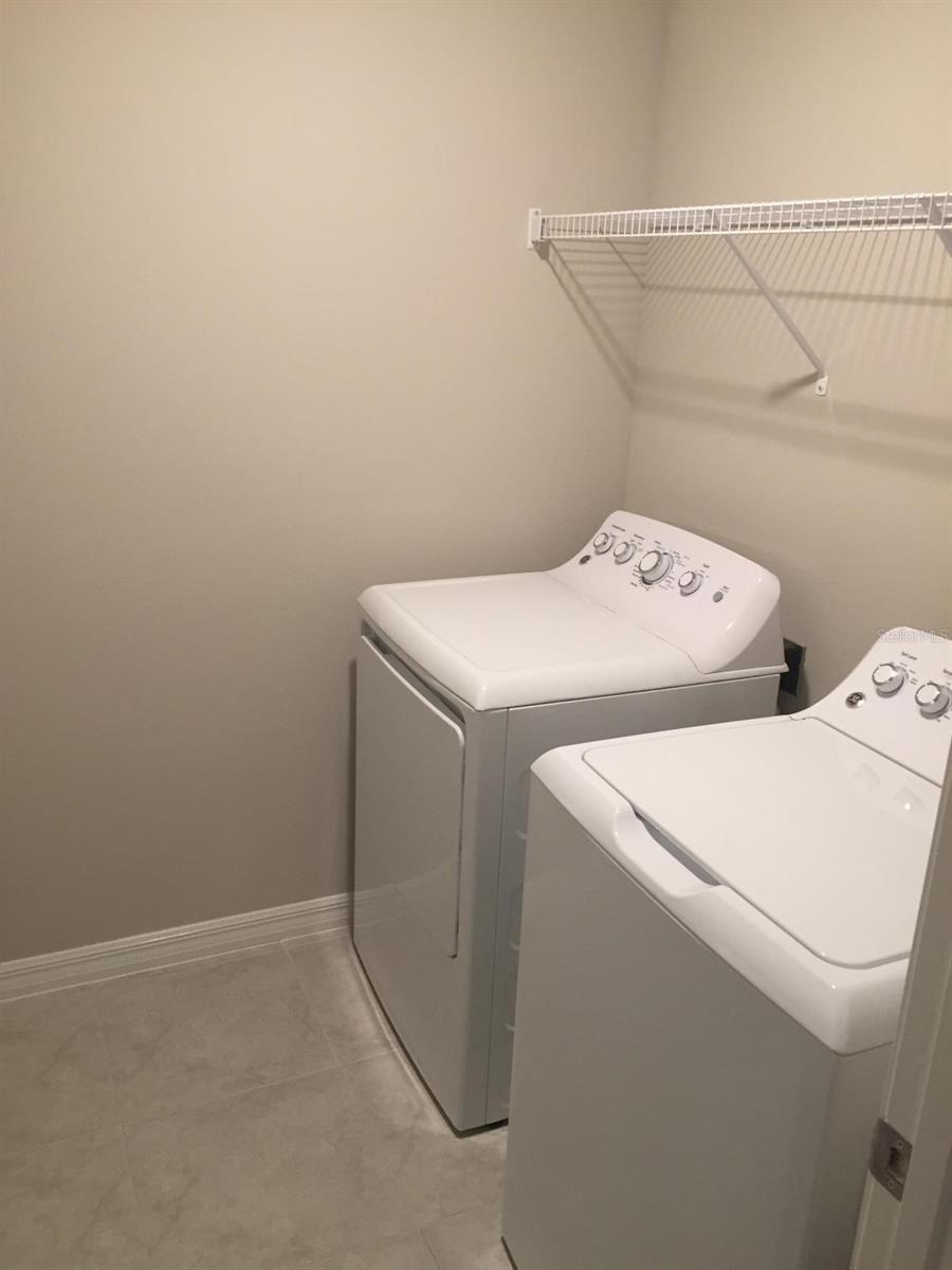 9618 PEMBROOKE PINES DR, SUN CITY CENTER, FL, 33573