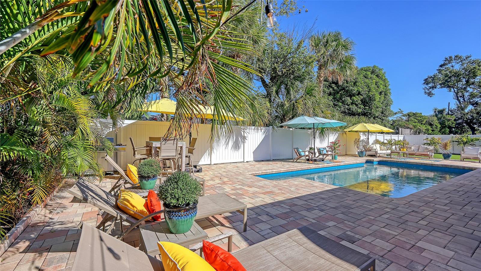 2525 HIBISCUS ST, SARASOTA, FL, 34239