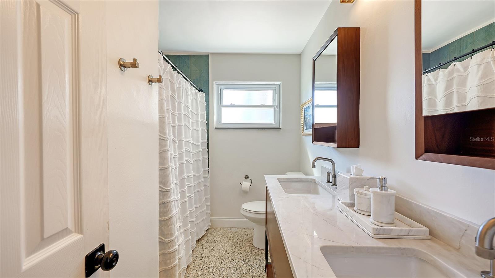 2525 HIBISCUS ST, SARASOTA, FL, 34239