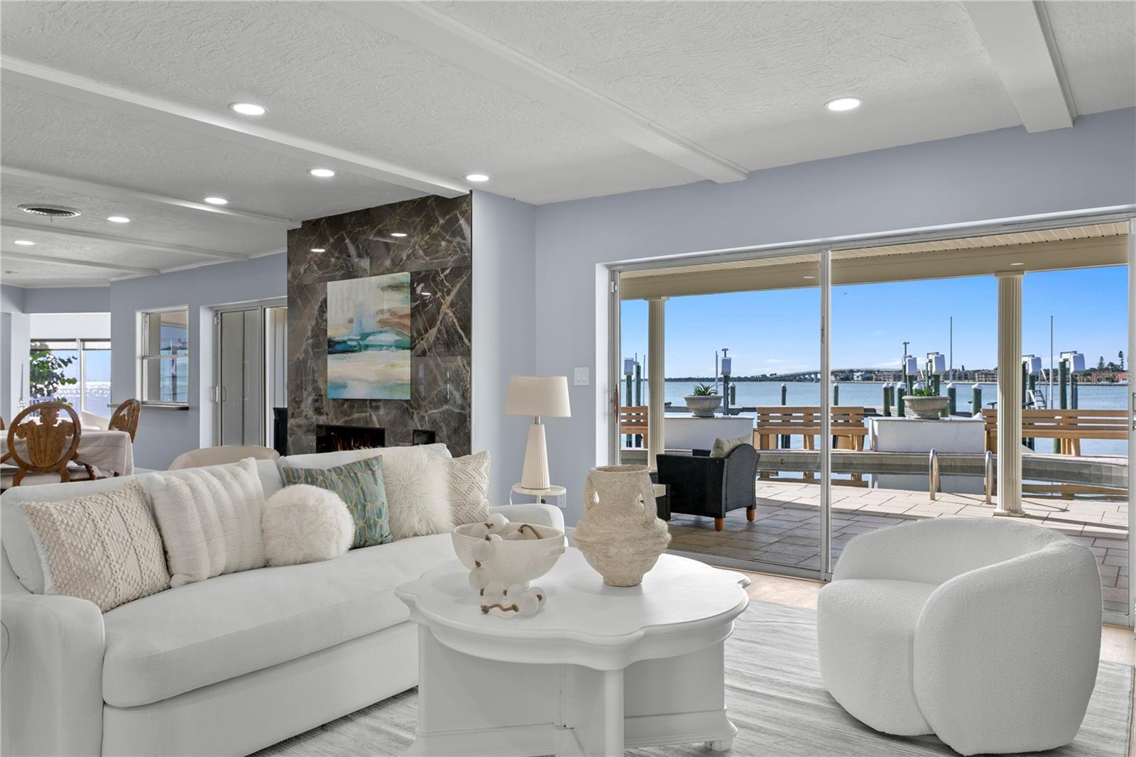 TB8447883 Property Photo