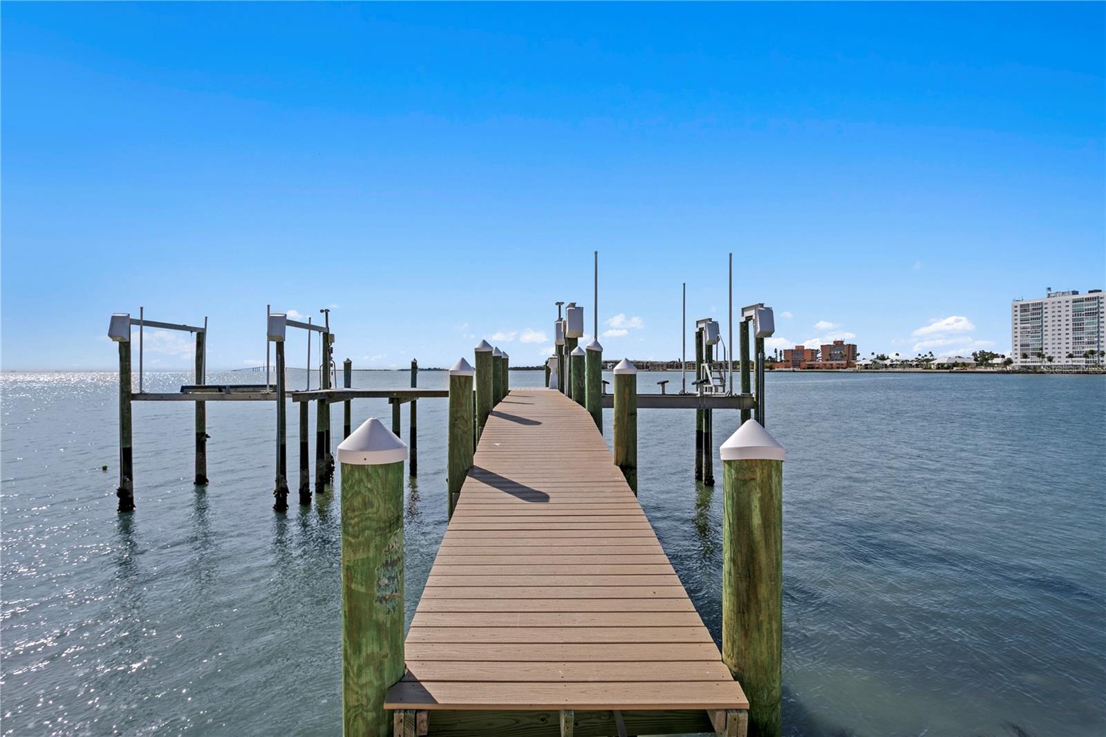 TB8447883 Property Photo