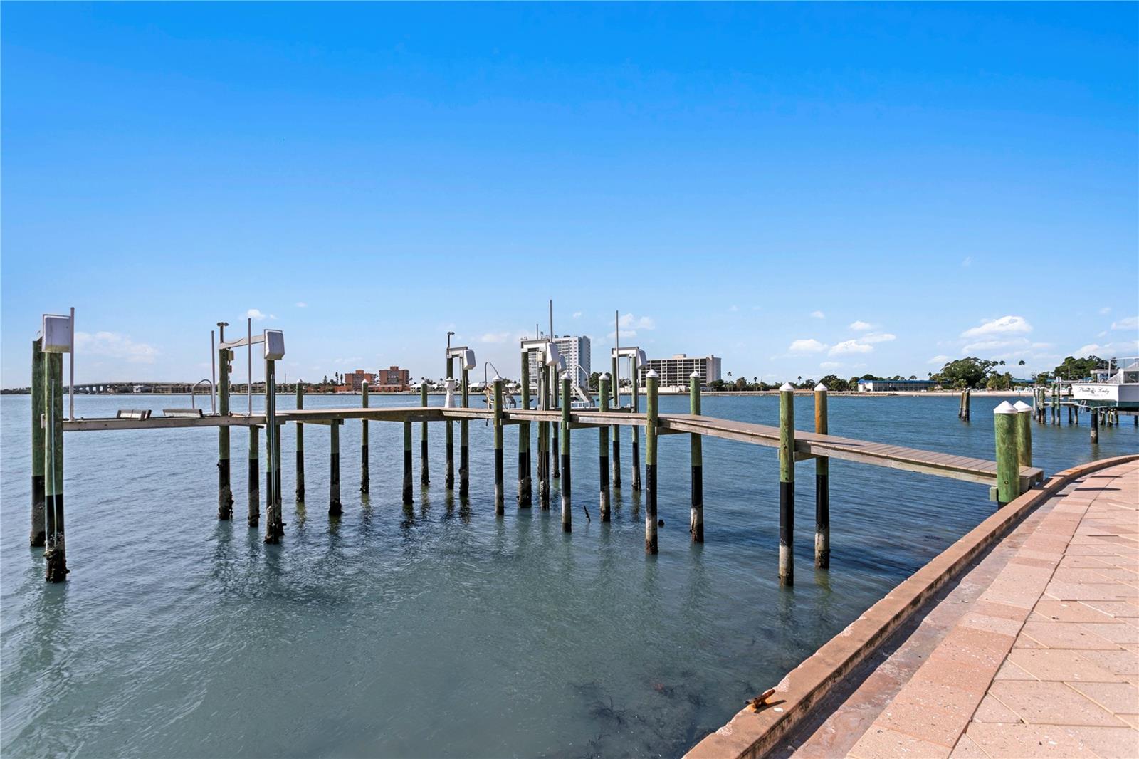 TB8447883 Property Photo