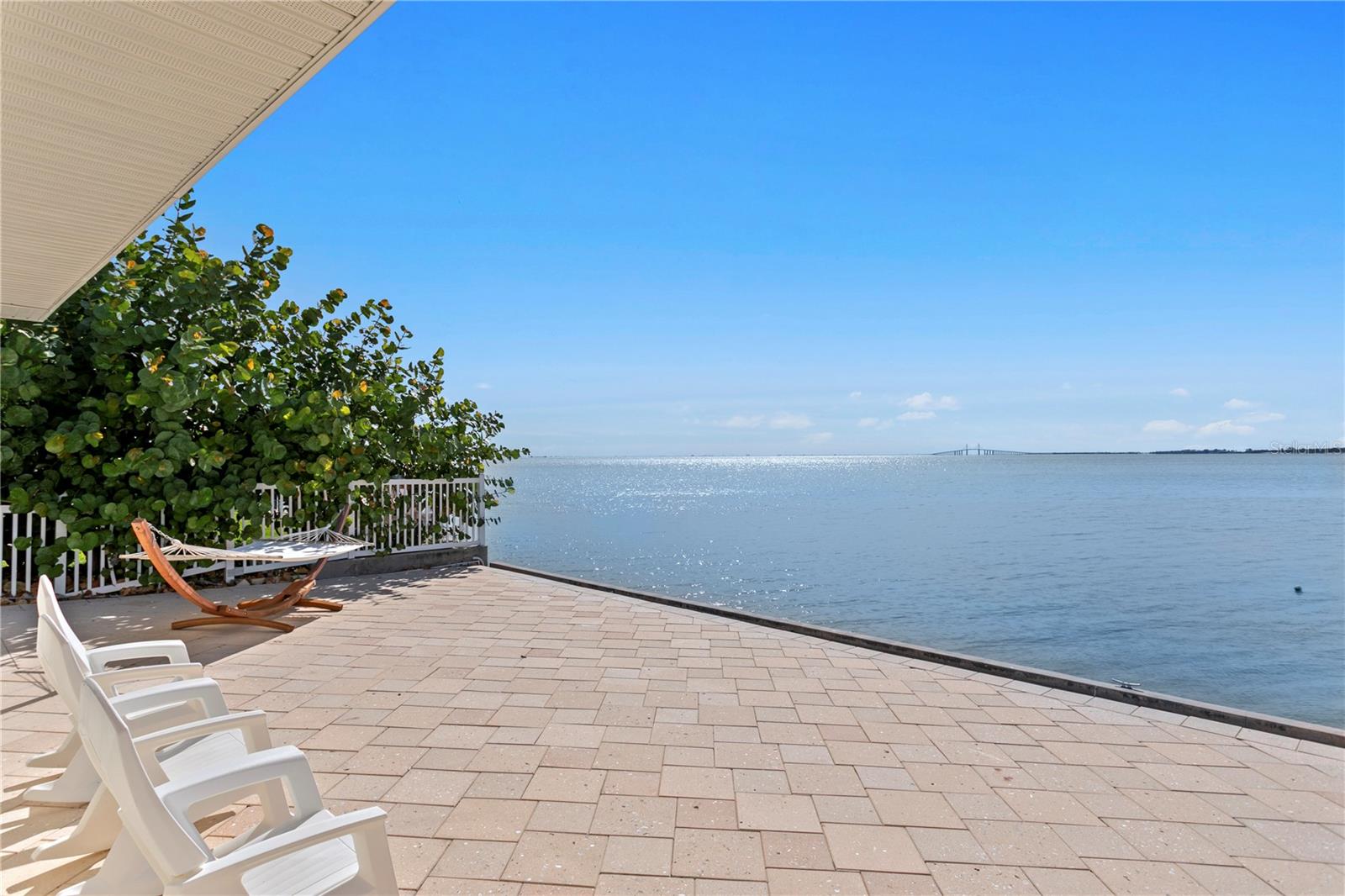 TB8447883 Property Photo