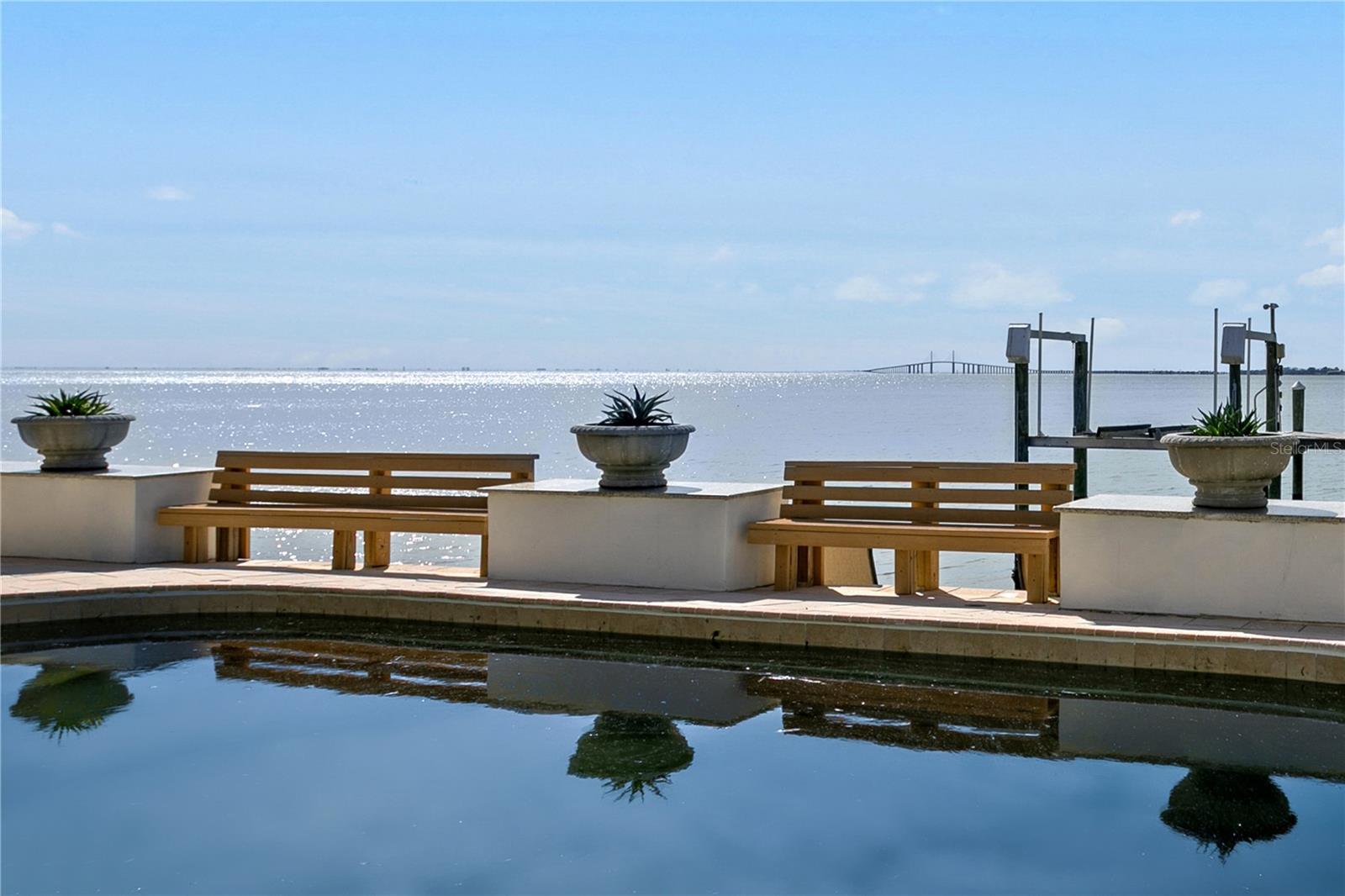 TB8447883 Property Photo