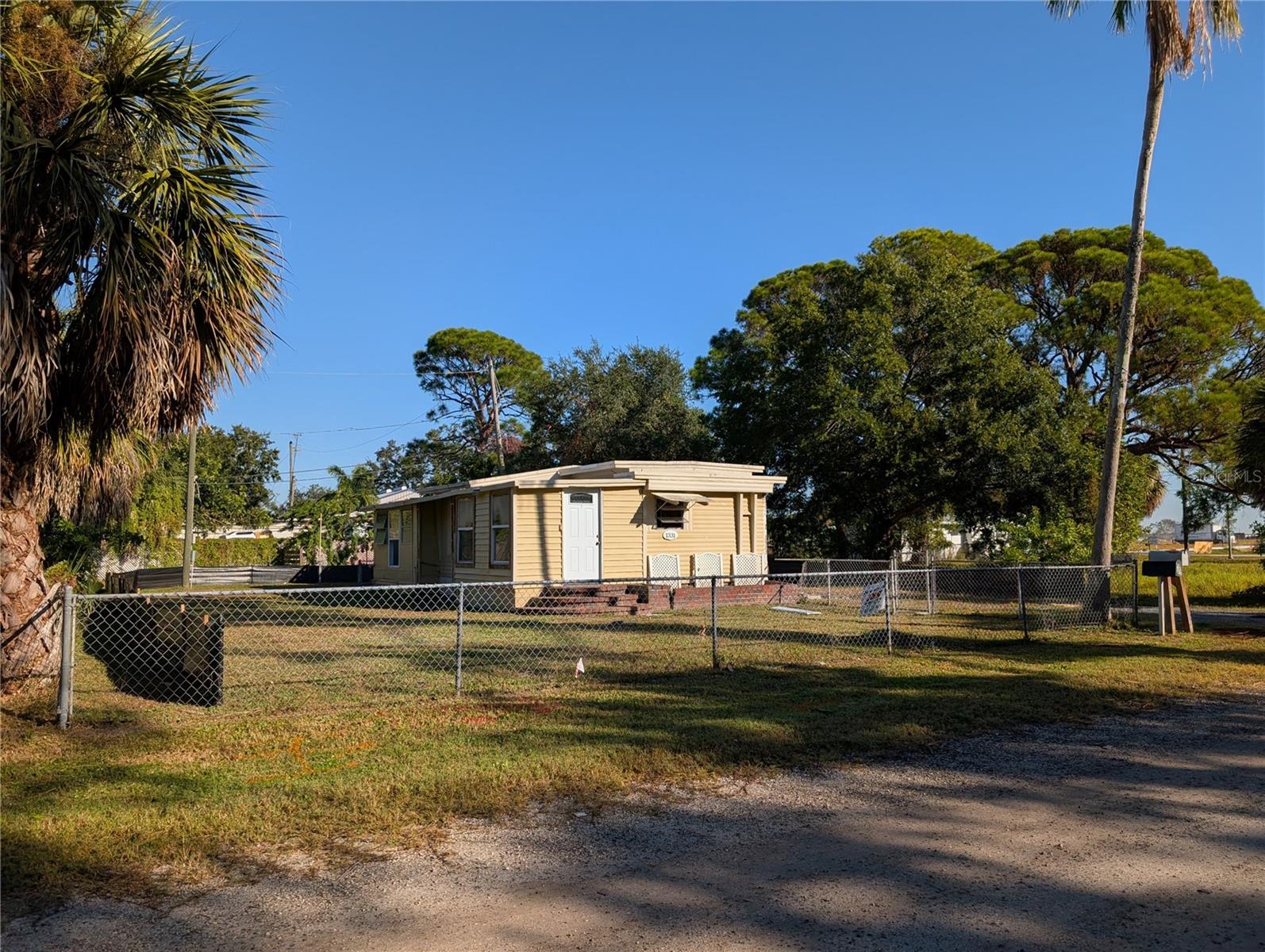 1331 MENTONE DR NE, ST PETERSBURG, FL, 33702