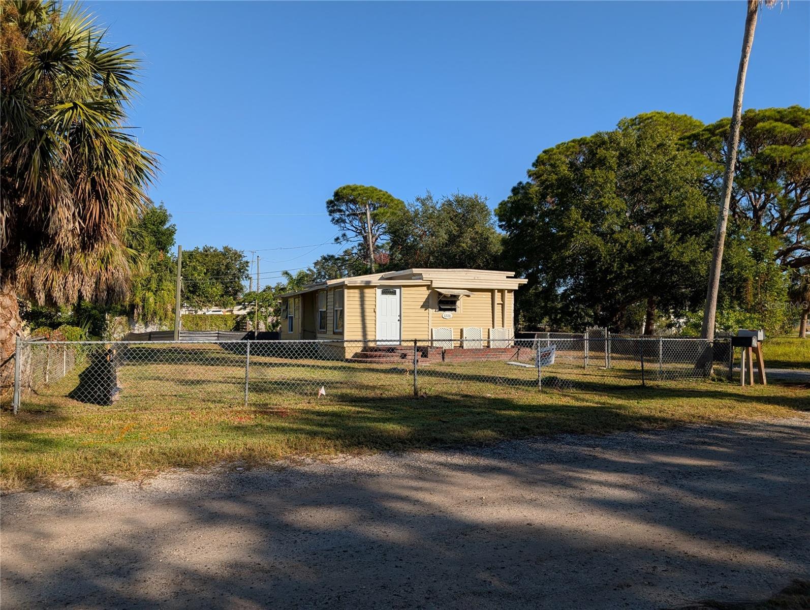 1331 MENTONE DR NE, ST PETERSBURG, FL, 33702