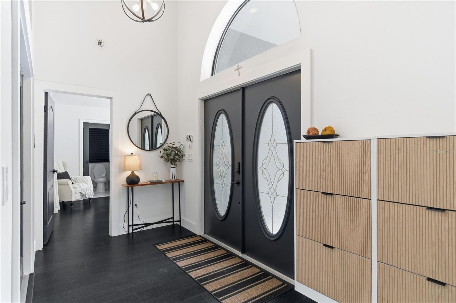 Foyer/Mother in Law Entrance