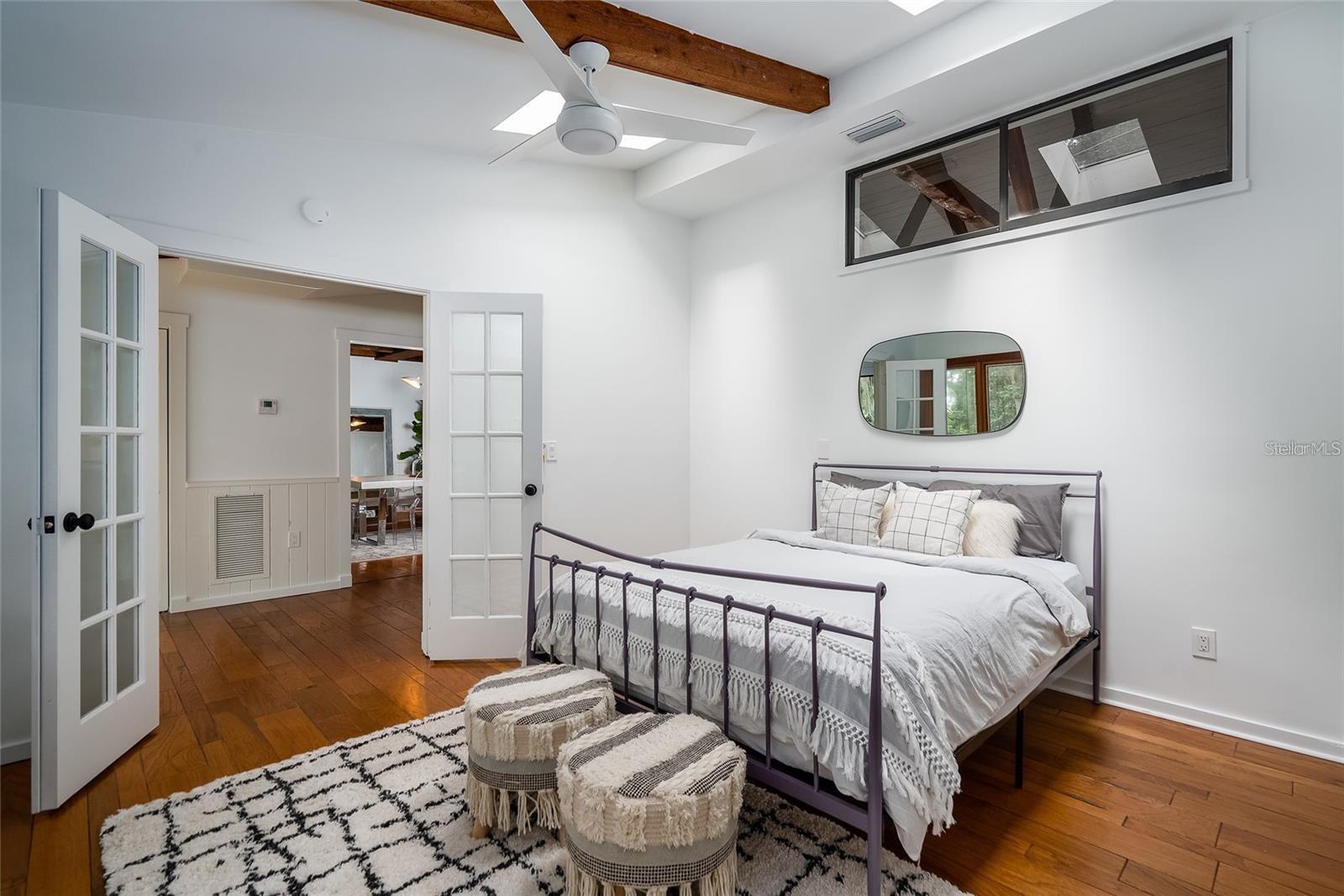 8303 N RIVER OAKS CT, TAMPA, FL, 33617