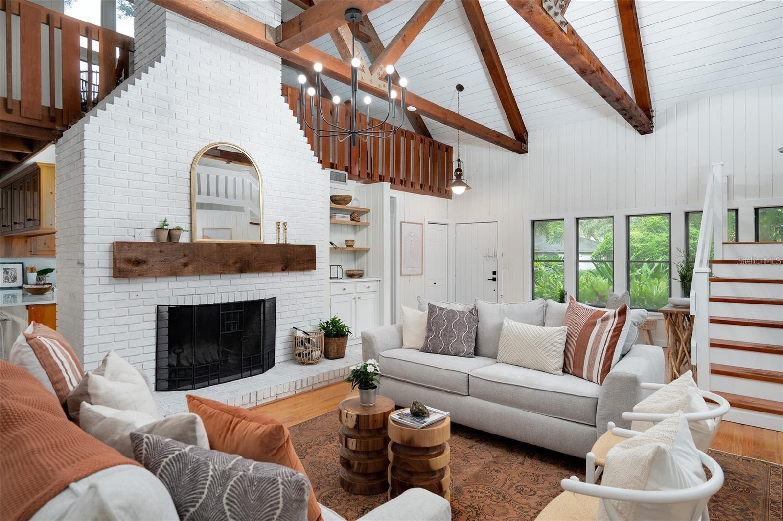 8303 N RIVER OAKS CT, TAMPA, FL, 33617