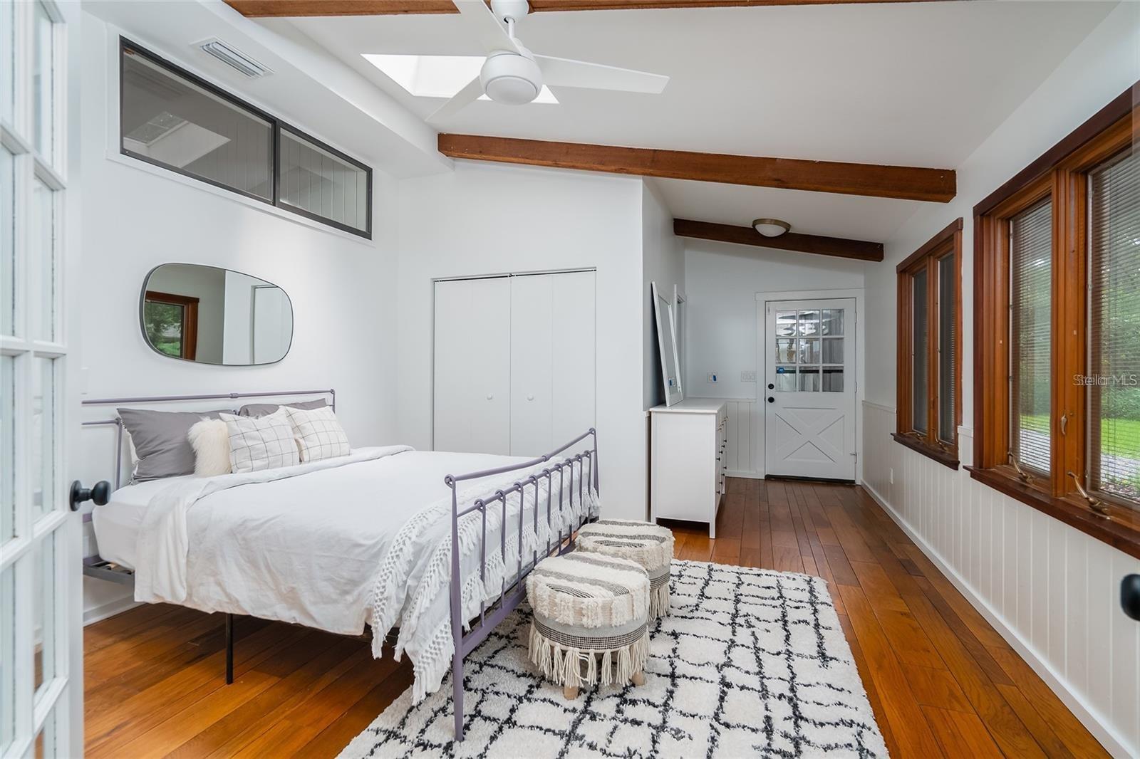 8303 N RIVER OAKS CT, TAMPA, FL, 33617