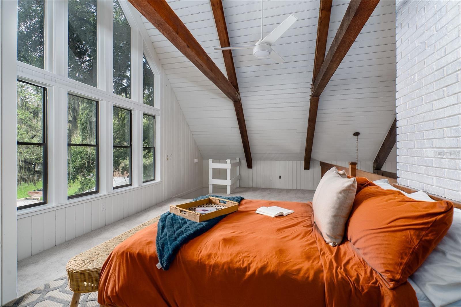 8303 N RIVER OAKS CT, TAMPA, FL, 33617