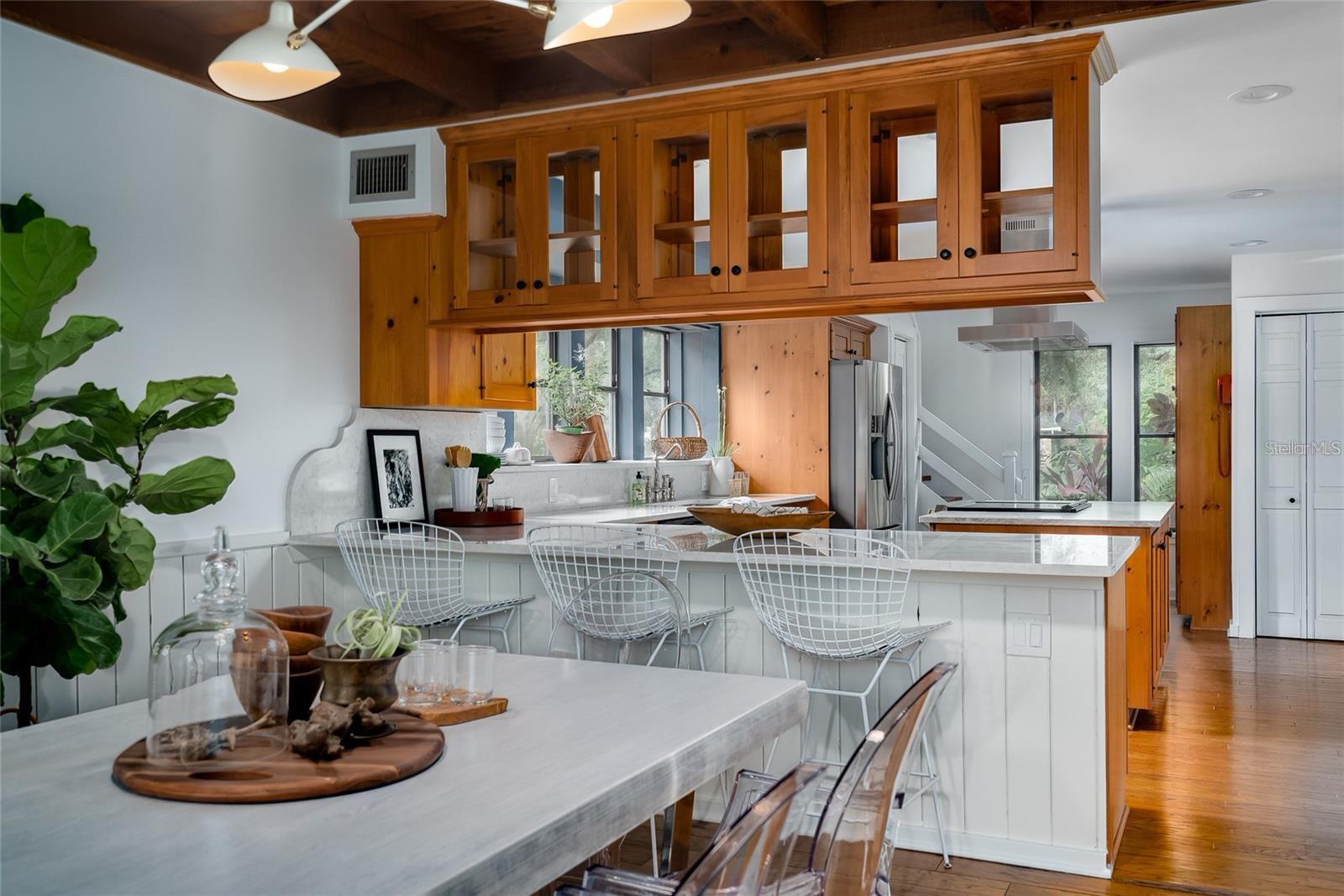 8303 N RIVER OAKS CT, TAMPA, FL, 33617