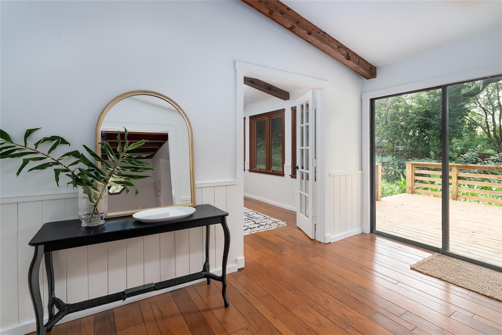 8303 N RIVER OAKS CT, TAMPA, FL, 33617