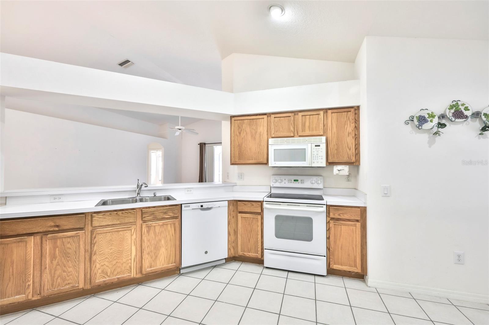 13012 BRIDLEFORD DR, GIBSONTON, FL, 33534