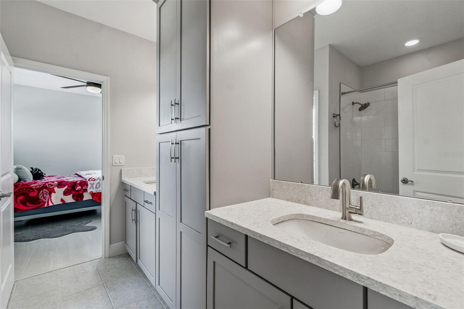 jack-n-jill bathroom