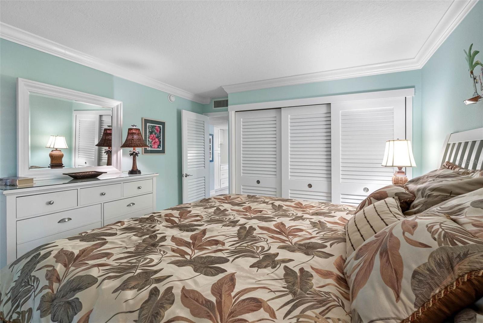 19450 GULF BLVD #503, INDIAN SHORES, FL, 33785