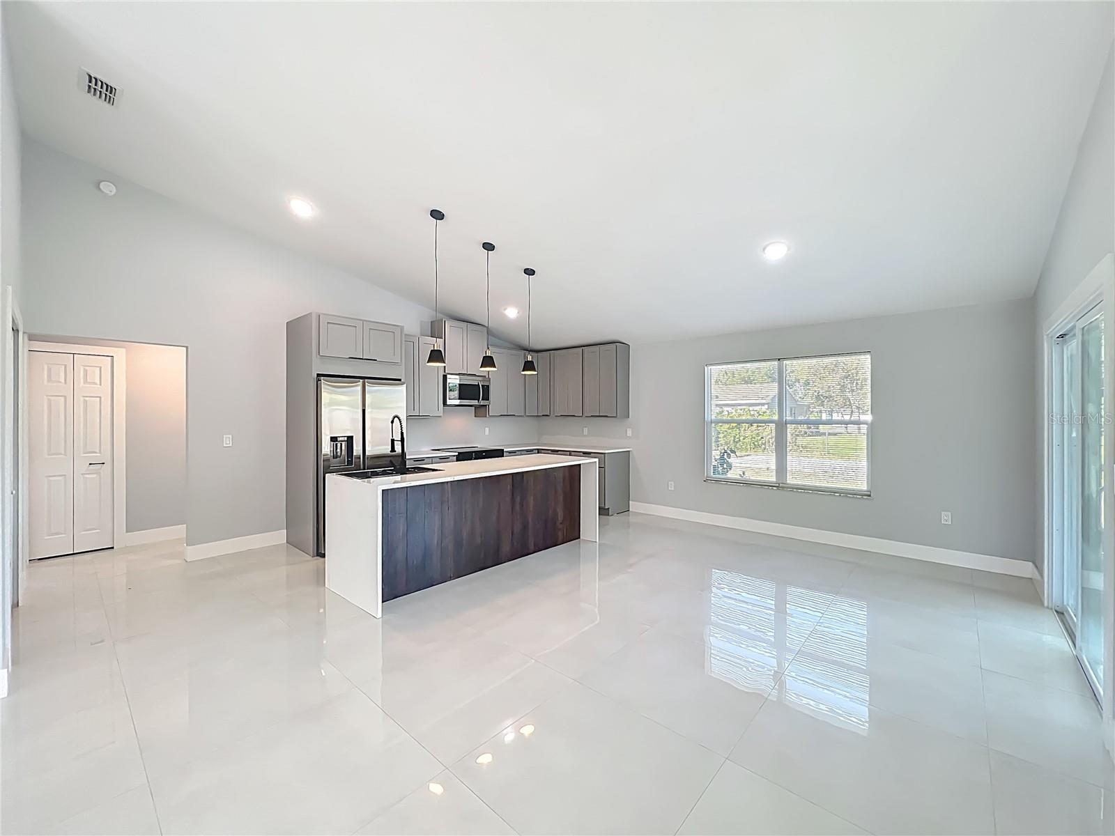 1911 ACADEMY ST NE, PALM BAY, FL, 32905