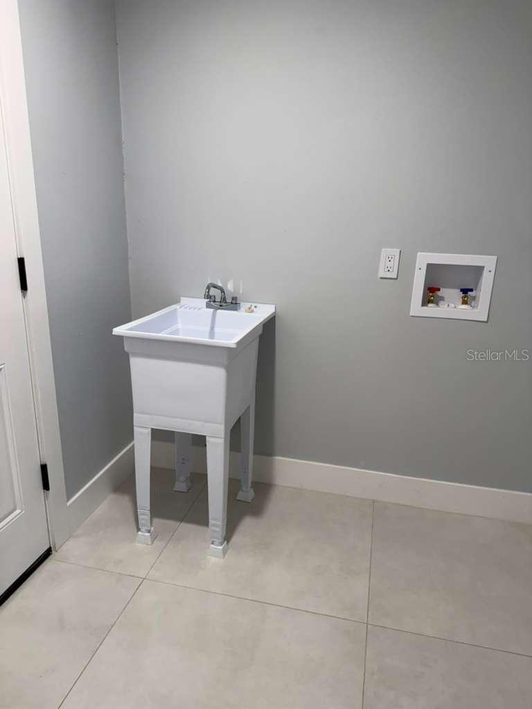 1911 ACADEMY ST NE, PALM BAY, FL, 32905