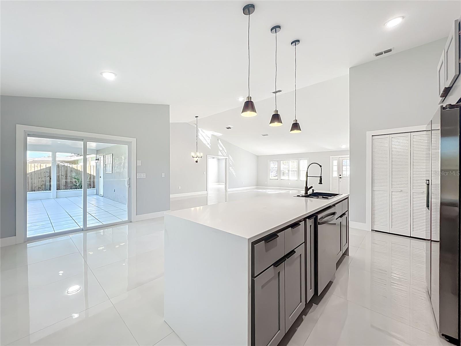 1911 ACADEMY ST NE, PALM BAY, FL, 32905