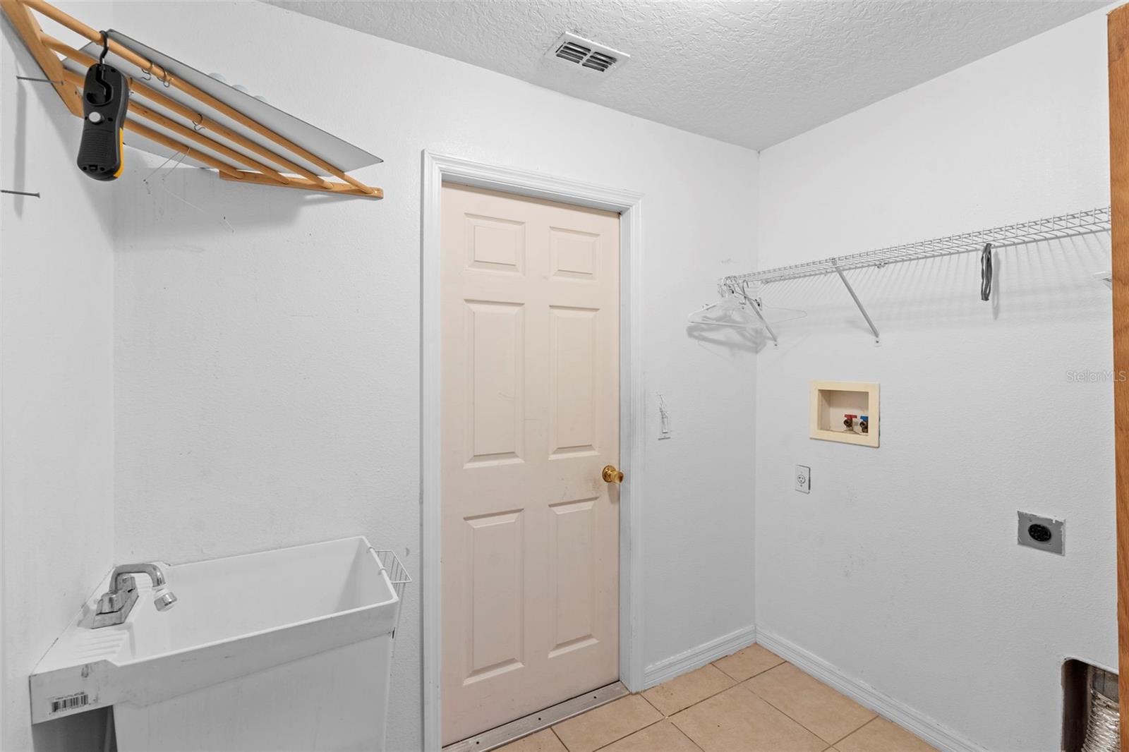 619 RHODES DR, DELAND, FL, 32720