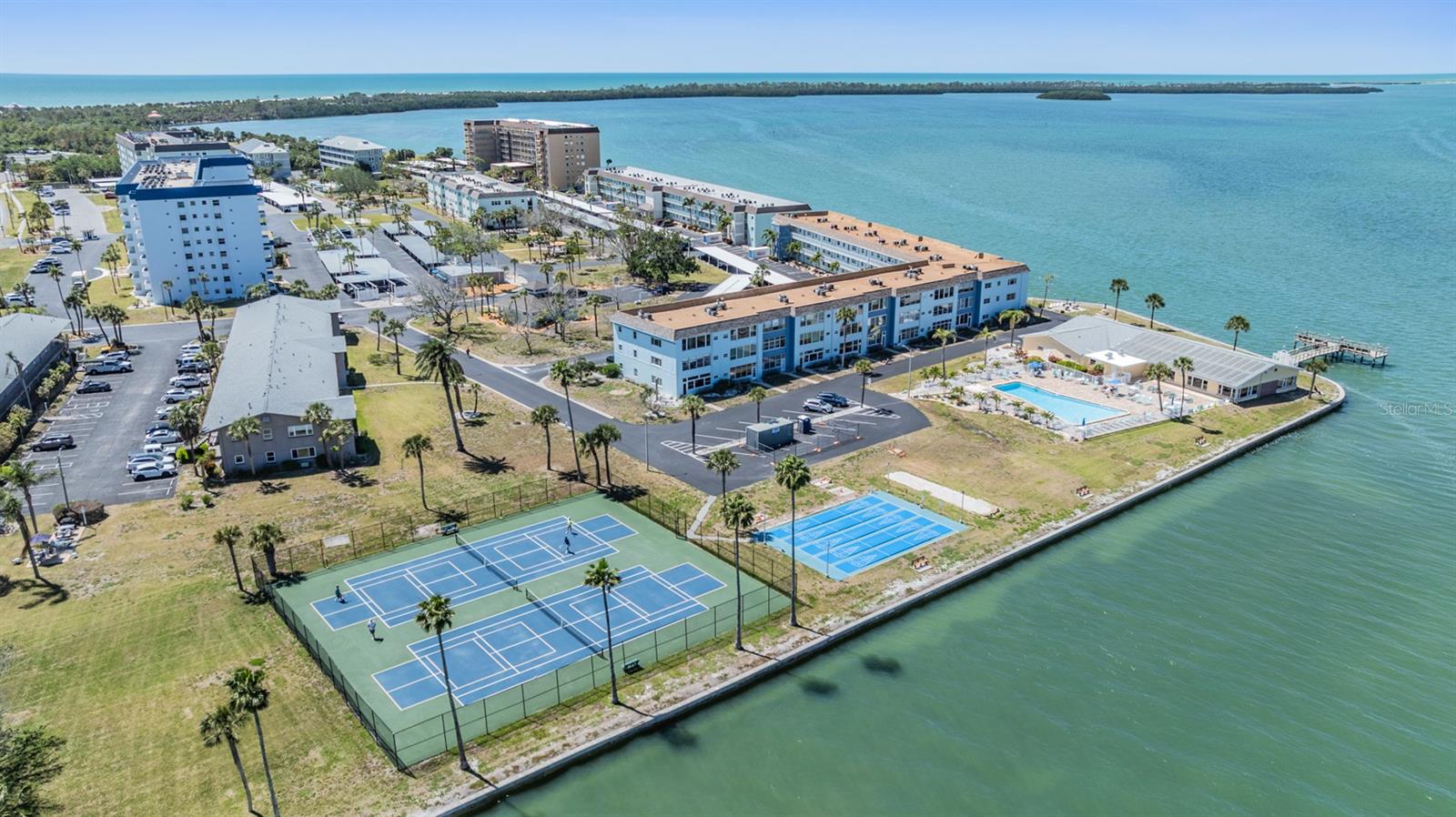 9 HAIG PL #104, DUNEDIN, FL, 34698